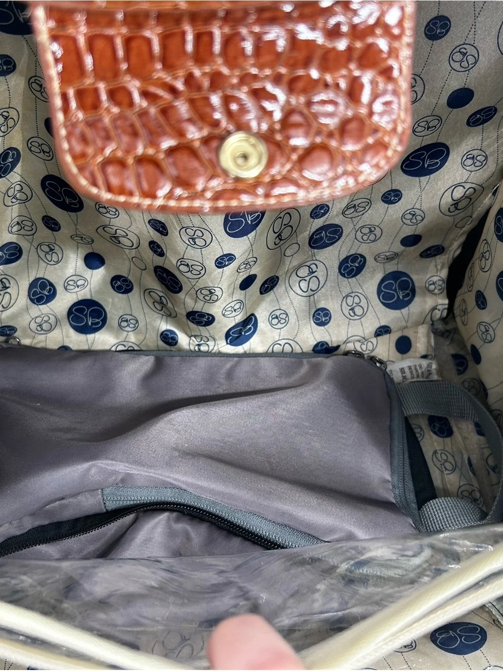 Samantha Brown travel tote